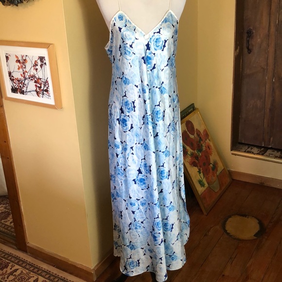 Vintage CHRISTIAN DIOR size M/L Silk Floral Long Nightie Classic Gown Blue White - Picture 3 of 16